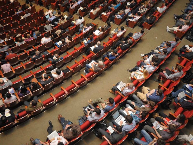 Más conferencias